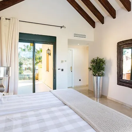 Διαμέρισμα Luxury Duplex Penthouse Terrace Golf Views By Aorastay Εστεπόνα